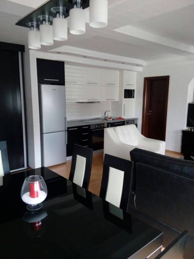 Brand New Apt In City Center Bitola Exterior foto